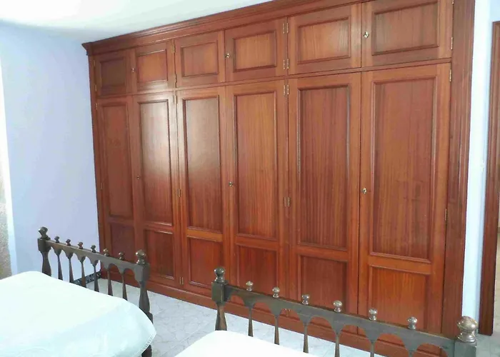 Casa Madrilenos Tatil Evi Outes